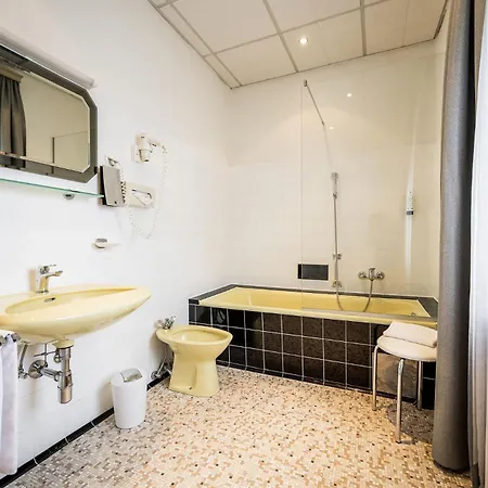 - Self-check-in Отель Цельтвег