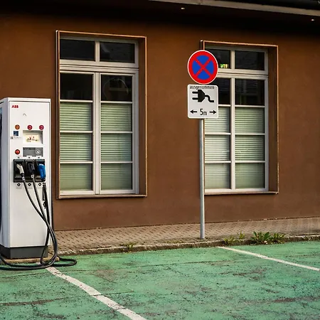 - Self-check-in زيلتويج