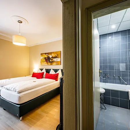 - Self-check-in Hotel 3*